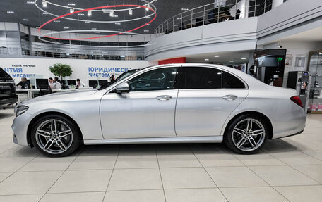 Mercedes-Benz E-Класс, 2020 год, 4 240 000 рублей, 10 фотография