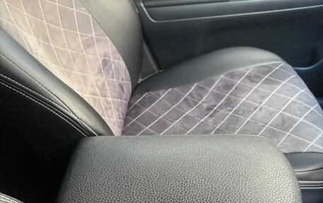 Toyota Wish II, 2016 год, 1 700 000 рублей, 13 фотография