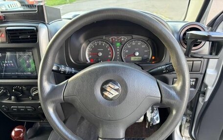 Suzuki Jimny, 2010 год, 685 000 рублей, 24 фотография