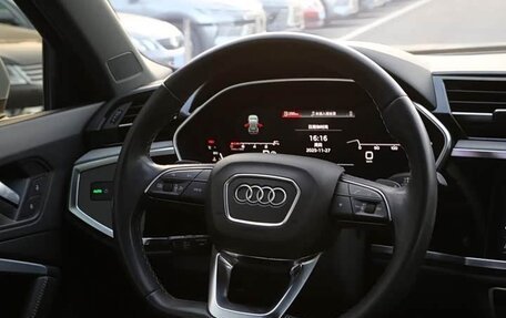 Audi Q3, 2020 год, 1 870 000 рублей, 10 фотография