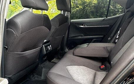 Toyota Camry, 2022 год, 2 349 000 рублей, 8 фотография
