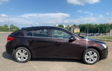 Chevrolet Cruze II, 2014 год, 850 000 рублей, 2 фотография