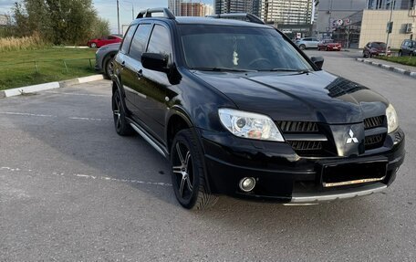 Mitsubishi Outlander III рестайлинг 3, 2006 год, 850 000 рублей, 2 фотография