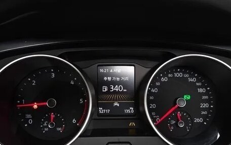 Volkswagen Tiguan II, 2021 год, 2 700 000 рублей, 13 фотография
