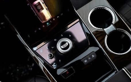 Cadillac Escalade V, 2025 год, 18 650 016 рублей, 8 фотография
