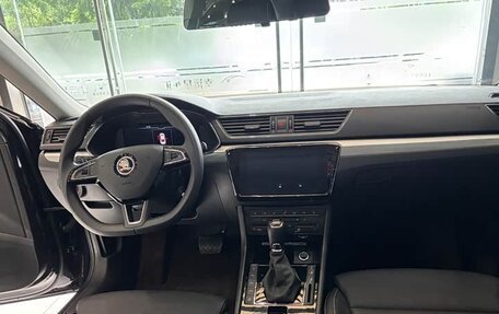 Skoda Superb III рестайлинг, 2023 год, 1 630 000 рублей, 14 фотография