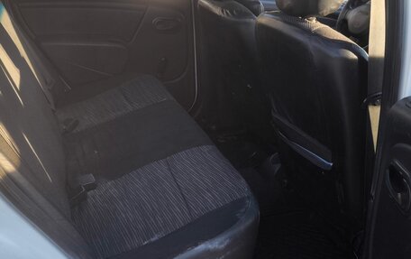 Renault Logan I, 2012 год, 290 000 рублей, 6 фотография