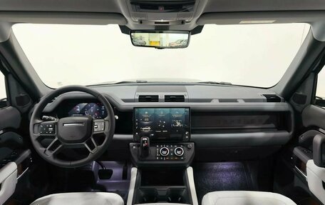 Land Rover Defender II, 2026 год, 13 990 000 рублей, 10 фотография