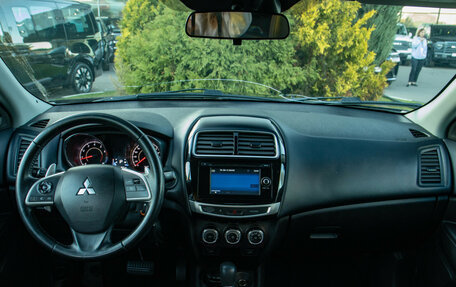 Mitsubishi ASX I рестайлинг, 2015 год, 1 208 000 рублей, 10 фотография