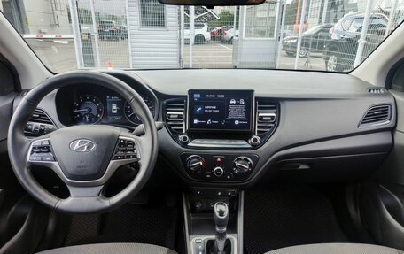 Hyundai Solaris II рестайлинг, 2022 год, 1 599 000 рублей, 15 фотография