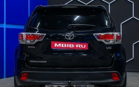 Toyota Highlander III, 2015 год, 2 700 000 рублей, 8 фотография