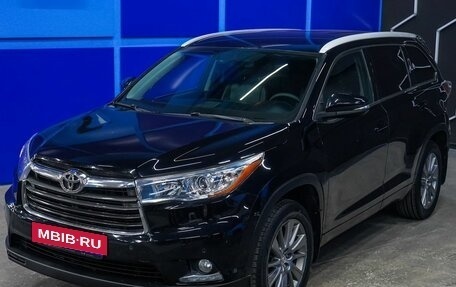 Toyota Highlander III, 2015 год, 2 700 000 рублей, 2 фотография