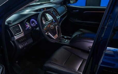 Toyota Highlander III, 2015 год, 2 700 000 рублей, 12 фотография