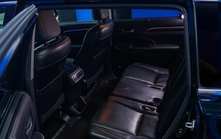 Toyota Highlander III, 2015 год, 2 700 000 рублей, 15 фотография