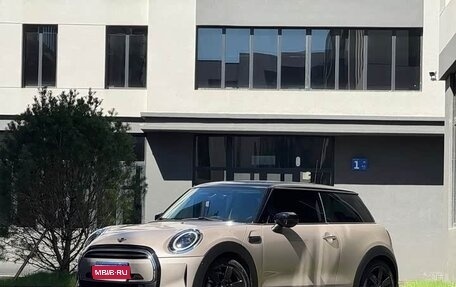 MINI Hatch, 2023 год, 2 070 000 рублей, 1 фотография