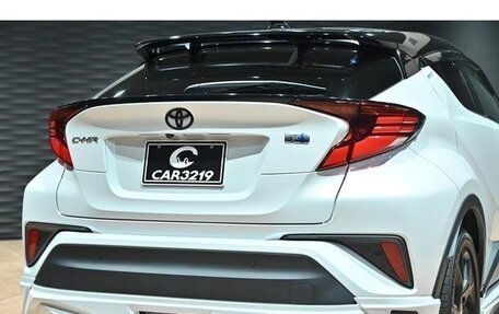 Toyota C-HR I рестайлинг, 2023 год, 2 275 899 рублей, 13 фотография
