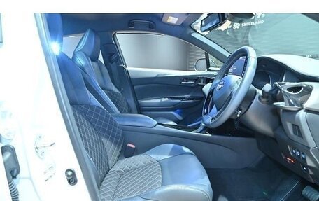 Toyota C-HR I рестайлинг, 2023 год, 2 275 899 рублей, 25 фотография