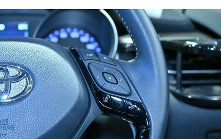 Toyota C-HR I рестайлинг, 2023 год, 2 275 899 рублей, 30 фотография