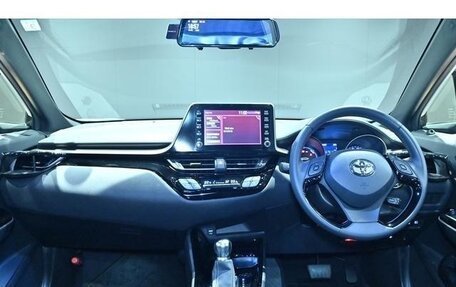 Toyota C-HR I рестайлинг, 2023 год, 2 275 899 рублей, 26 фотография