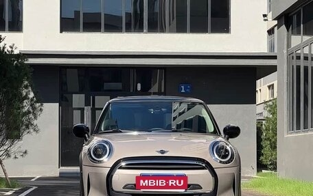 MINI Hatch, 2023 год, 2 070 000 рублей, 2 фотография