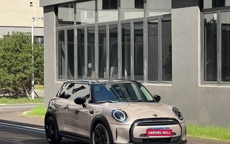 MINI Hatch, 2023 год, 2 070 000 рублей, 3 фотография