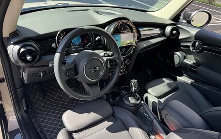 MINI Hatch, 2023 год, 2 070 000 рублей, 7 фотография