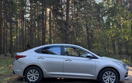 Hyundai Solaris II рестайлинг, 2019 год, 1 400 000 рублей, 5 фотография