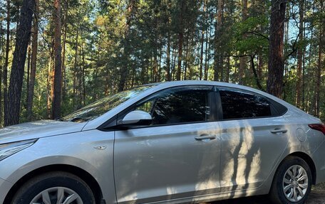 Hyundai Solaris II рестайлинг, 2019 год, 1 400 000 рублей, 10 фотография