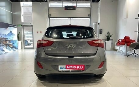 Hyundai i30 II рестайлинг, 2012 год, 899 000 рублей, 5 фотография