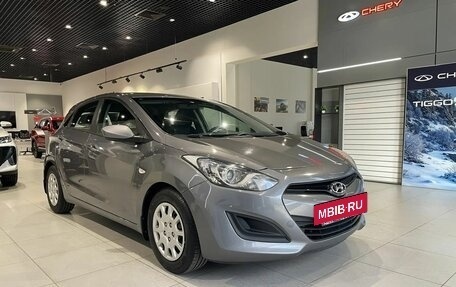 Hyundai i30 II рестайлинг, 2012 год, 899 000 рублей, 3 фотография