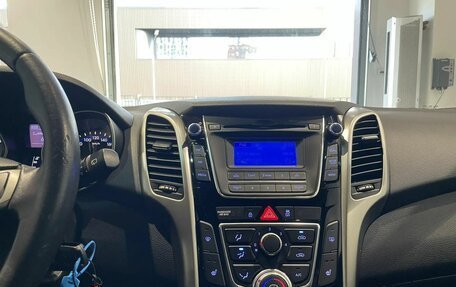 Hyundai i30 II рестайлинг, 2012 год, 899 000 рублей, 16 фотография