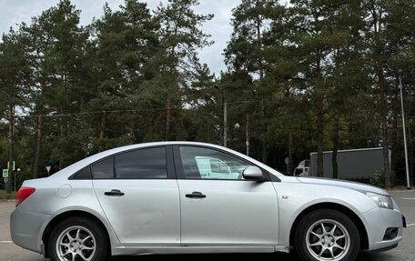Chevrolet Cruze II, 2011 год, 530 000 рублей, 4 фотография