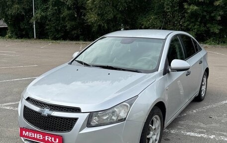 Chevrolet Cruze II, 2011 год, 530 000 рублей, 6 фотография