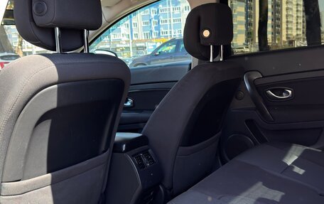 Renault Latitude I, 2010 год, 800 000 рублей, 11 фотография