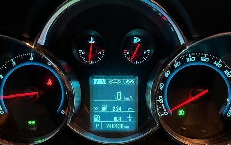 Chevrolet Cruze II, 2013 год, 950 000 рублей, 28 фотография