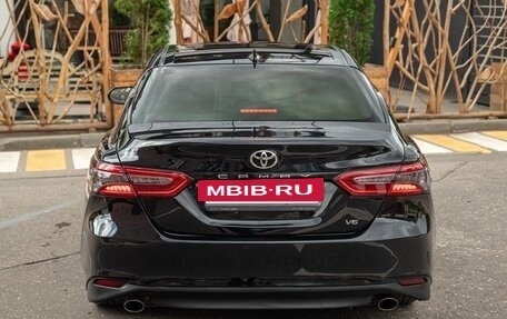 Toyota Camry, 2018 год, 2 450 000 рублей, 6 фотография
