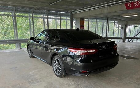 Toyota Camry, 2023 год, 3 600 000 рублей, 3 фотография