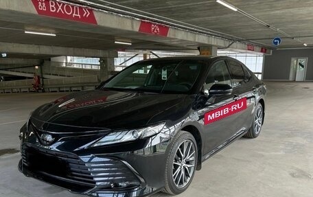 Toyota Camry, 2023 год, 3 600 000 рублей, 4 фотография