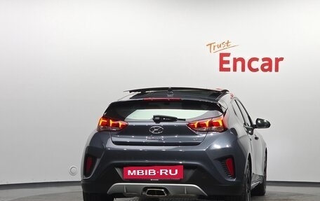 Hyundai Veloster II, 2018 год, 1 300 000 рублей, 4 фотография