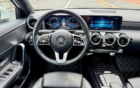 Mercedes-Benz A-Класс, 2022 год, 1 670 000 рублей, 14 фотография