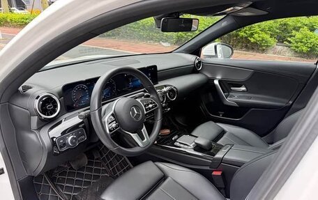 Mercedes-Benz A-Класс, 2022 год, 1 670 000 рублей, 12 фотография