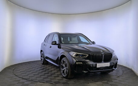 BMW X5, 2019 год, 5 400 000 рублей, 3 фотография