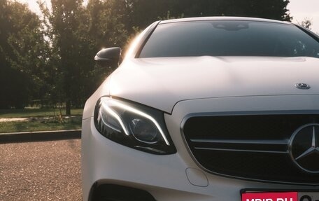 Mercedes-Benz E-Класс AMG, 2018 год, 5 900 000 рублей, 4 фотография