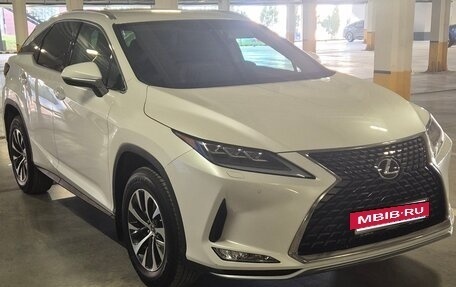 Lexus RX IV рестайлинг, 2021 год, 5 650 000 рублей, 3 фотография
