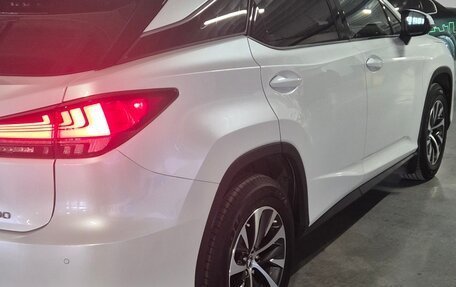 Lexus RX IV рестайлинг, 2021 год, 5 650 000 рублей, 9 фотография