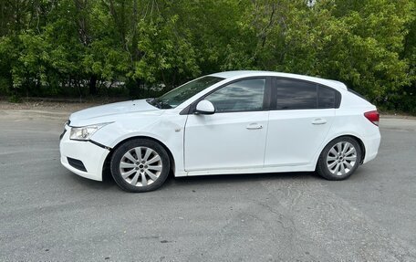 Chevrolet Cruze II, 2012 год, 800 000 рублей, 3 фотография