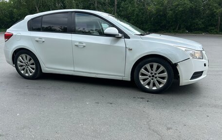 Chevrolet Cruze II, 2012 год, 800 000 рублей, 9 фотография