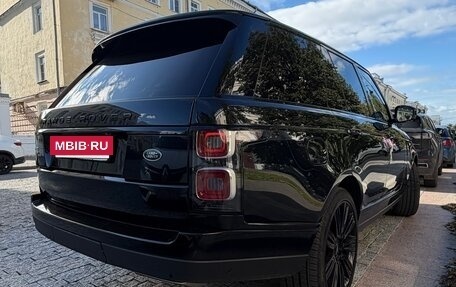 Land Rover Range Rover IV рестайлинг, 2021 год, 8 880 000 рублей, 4 фотография