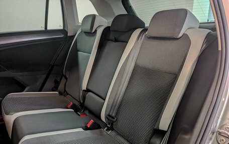 Volkswagen Tiguan II, 2019 год, 2 190 000 рублей, 18 фотография