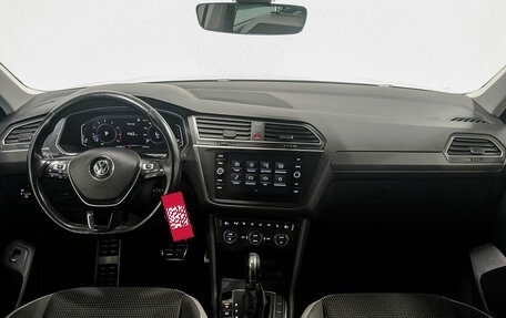 Volkswagen Tiguan II, 2019 год, 2 190 000 рублей, 14 фотография